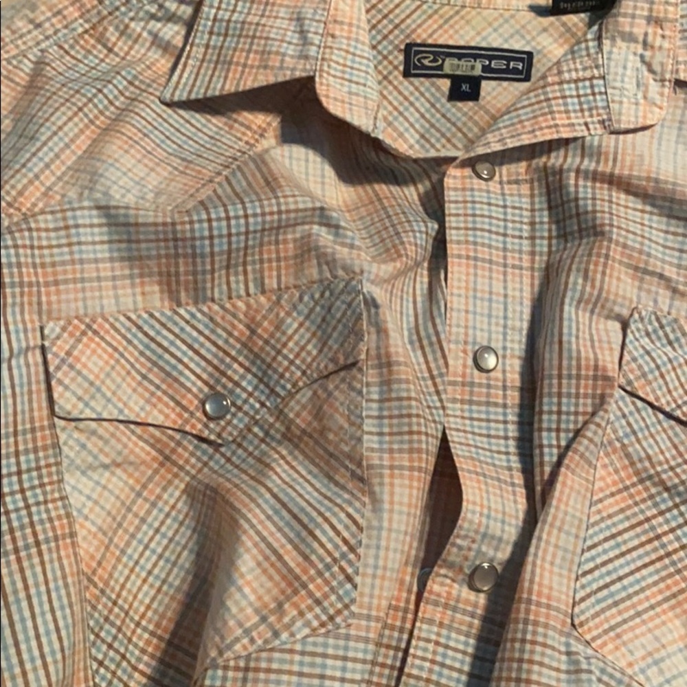 Short sleeve shirt